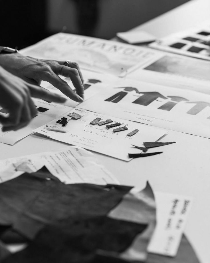 Ruhige Landschaft mit Fokus-Symbol